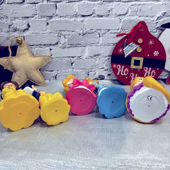 Disney Princess Bath Play Set - 5 in all - Picture 2 of 4